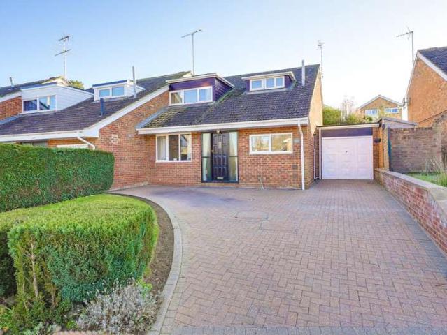 Cottage for sale in Leighton-Linslade, Linslade