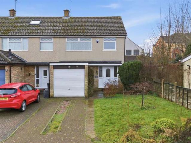 Cottage for sale in Kingswood