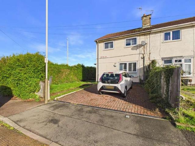 Cottage for sale in Thurnby Lodge, Leicester