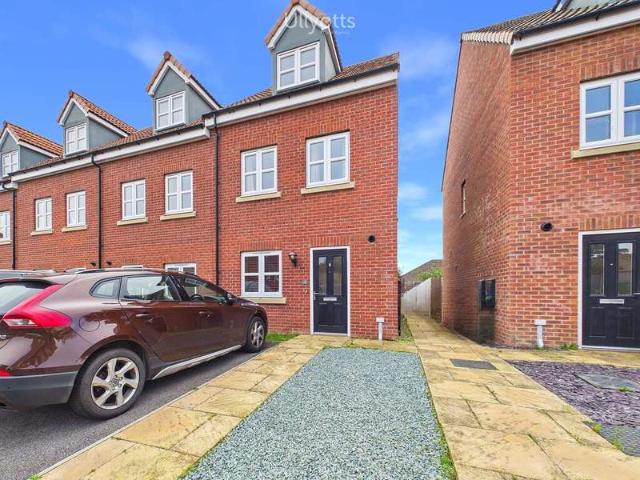 Cottage for sale in Little Driffield, Driffield