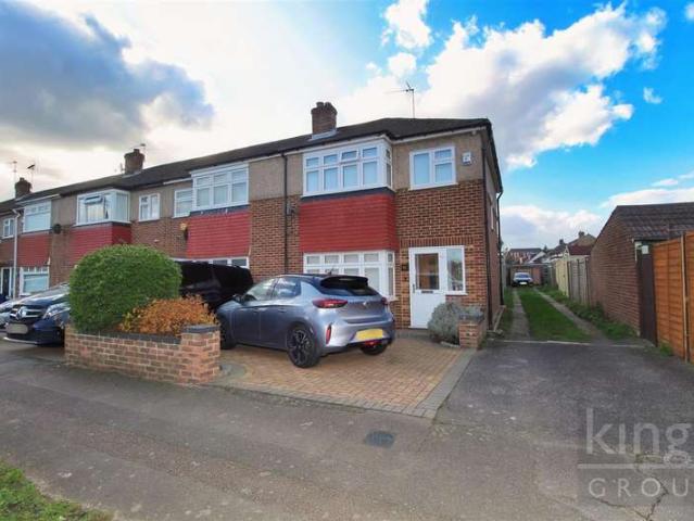 Cottage for sale in Broxbourne, Hertfordshire
