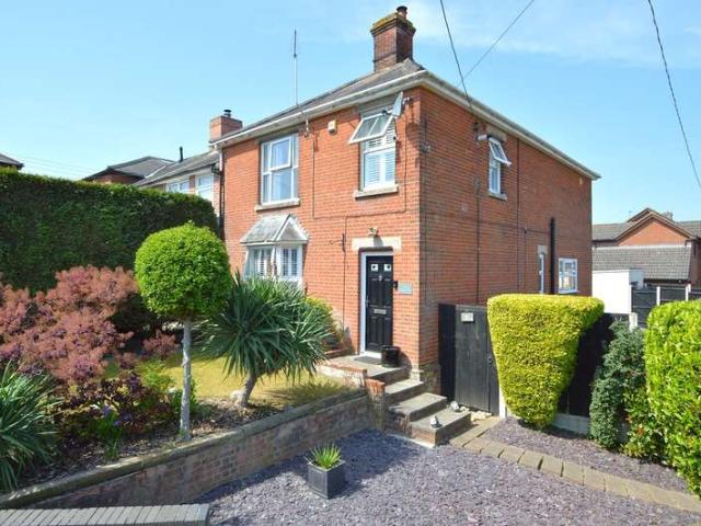 Cottage for sale in Chipping Hill, Essex