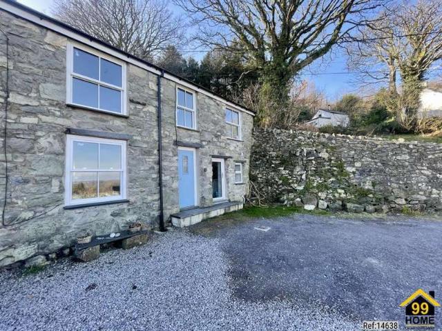 Cottage for sale in Cwm-y-glo, Wales
