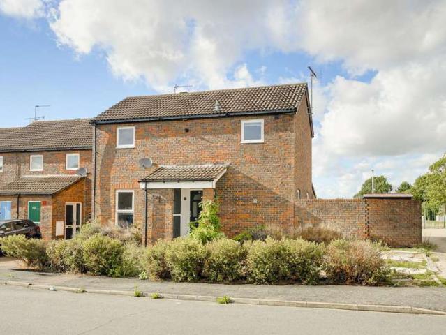 Cottage for sale in Leighton-Linslade, Leighton Buzzard