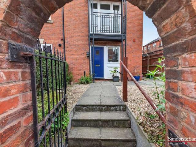 Cottage for sale in Alderminster, Warwickshire