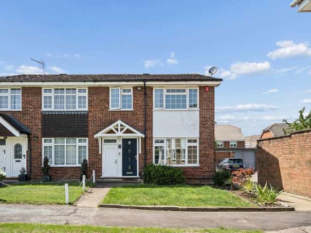 Cottage for sale in Burnham, Swallow