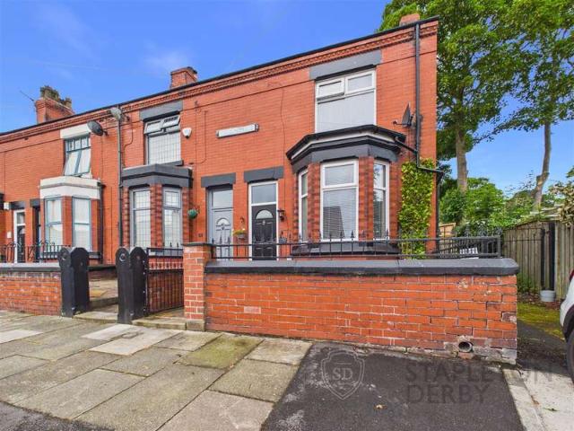 Cottage for sale in Nutgrove, St Helens