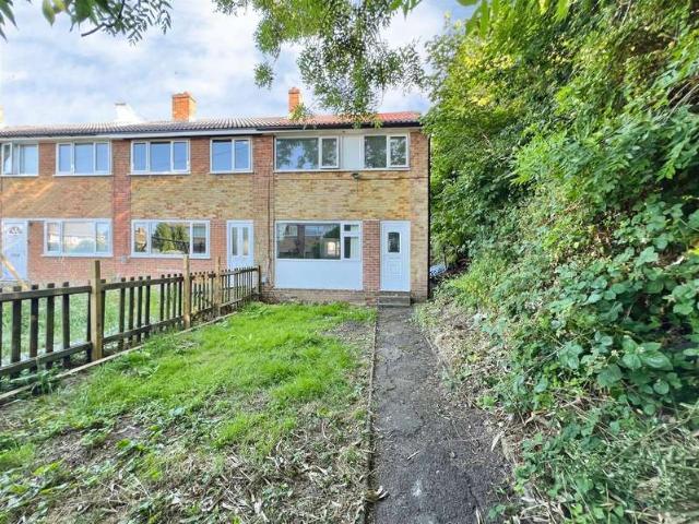 Cottage for sale in Greengates, West Yorkshire