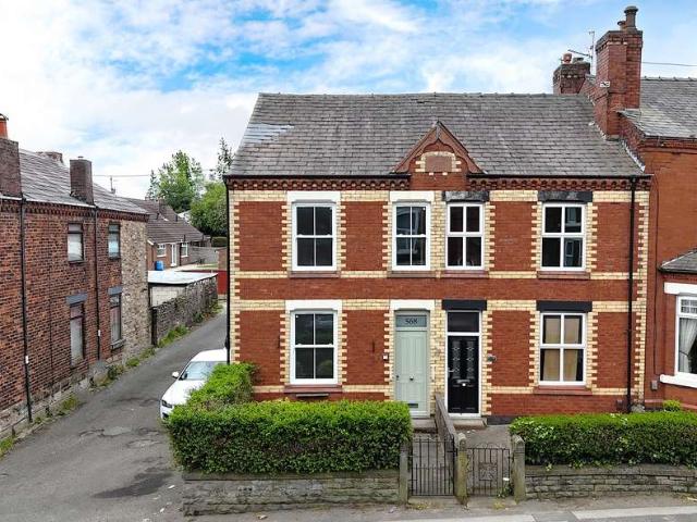 Cottage for sale in Wigan, Greater Manchester