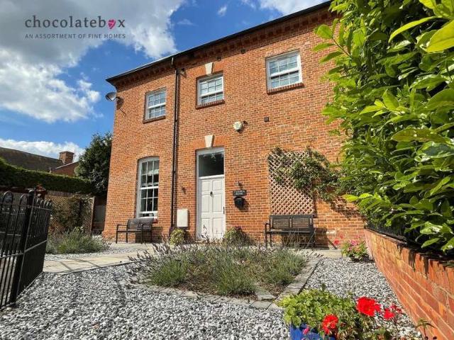 Cottage for sale in Clifton upon Teme, Malvern Hills
