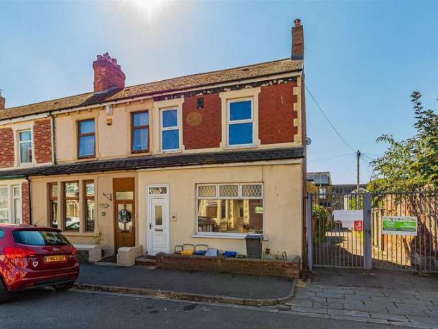 Cottage for sale in Falcon Lodge, Wales