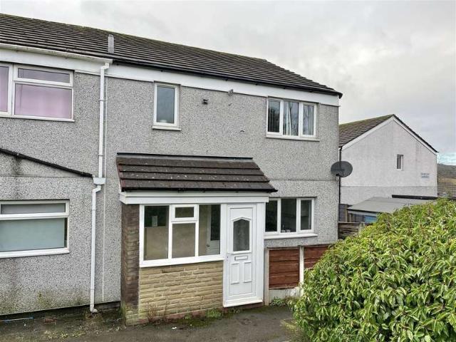 Cottage for sale in Brookfield, Charlesworth