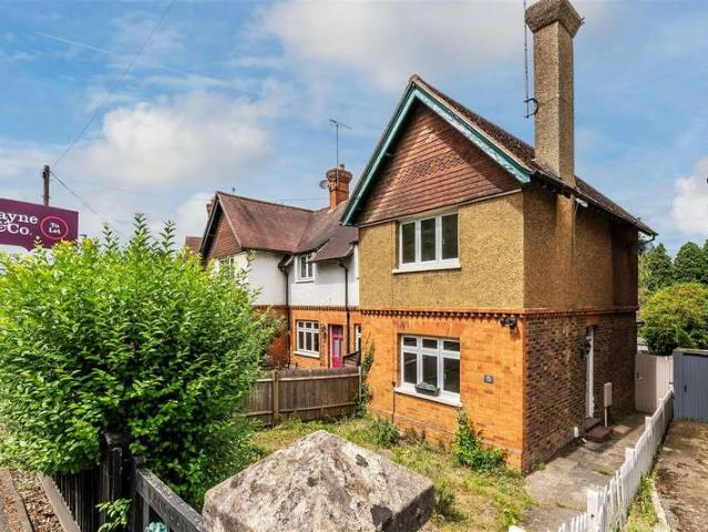Cottage for sale in Hillview, Surrey