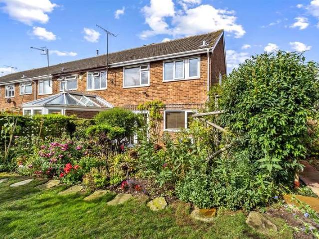 Cottage for sale in Fishersgate, West Sussex