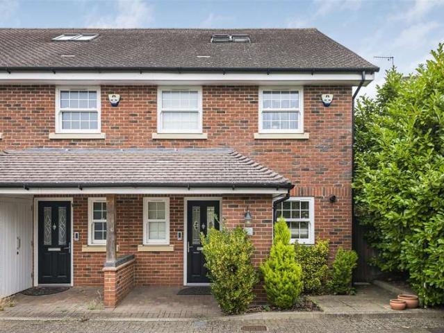 Cottage for sale in Letchmore Heath, Aldenham