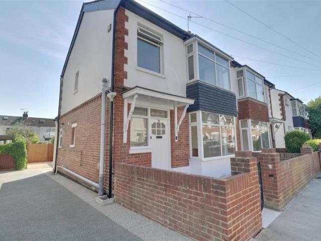Cottage for rent in Baffins, City Of Portsmouth