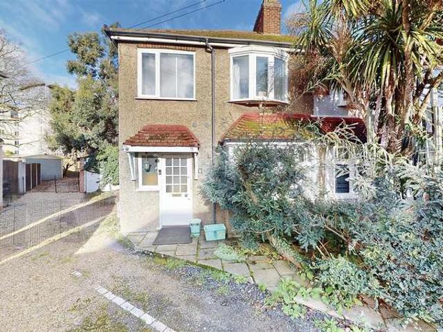 Cottage for sale in London Borough of Hounslow, Spring Grove