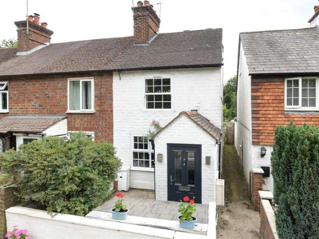 Cottage for sale in Pachesham Park, Surrey