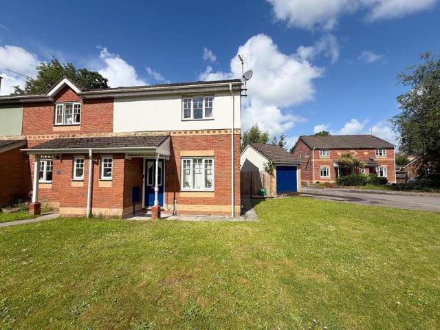 Cottage for sale in Broadlands, Wales