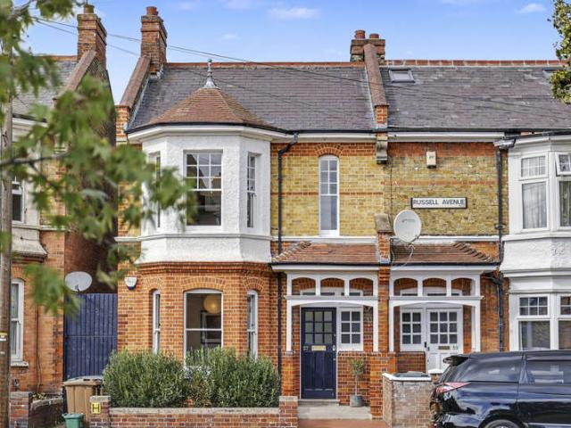 Cottage for sale in Noel Park, Greater London