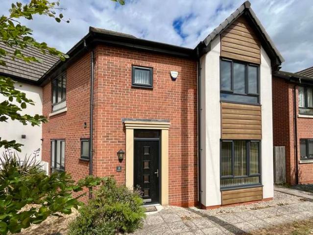 Cottage for sale in Auckley, South Yorkshire