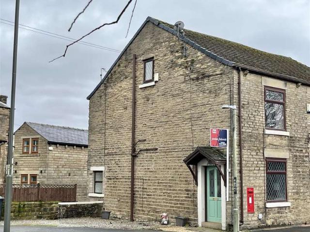 Cottage for sale in Charlesworth, East Midlands