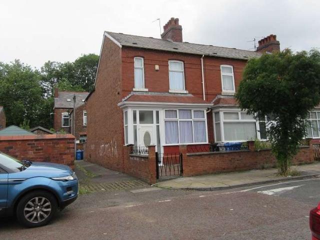 Cottage for rent in Old Trafford, Trafford Park