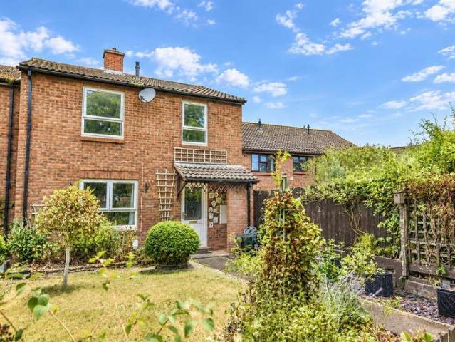 Cottage for sale in Sharpness, Stroud