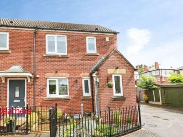 Cottage for sale in Conisbrough, South Yorkshire