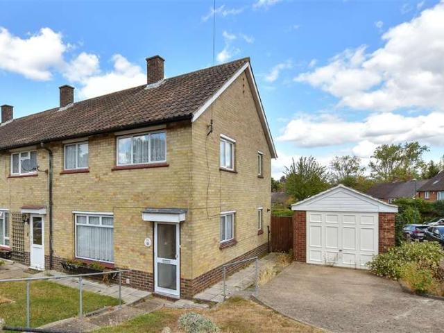 Cottage for sale in Greater London