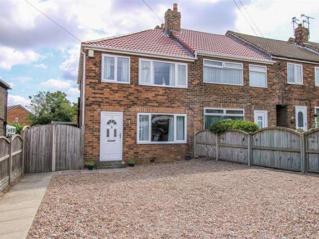 Cottage for sale in Robin Hood, West Yorkshire