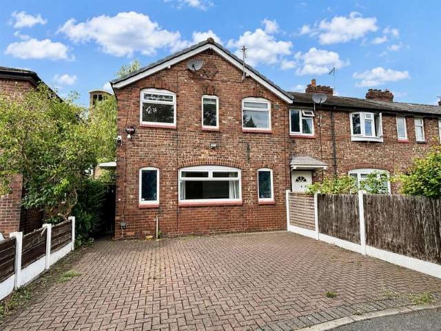 Cottage for sale in Georgia, Greater Manchester