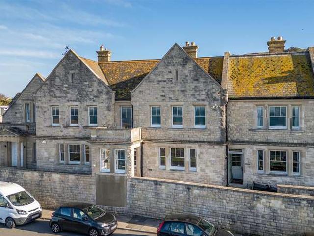 Cottage for sale in Fortuneswell, East Dorset