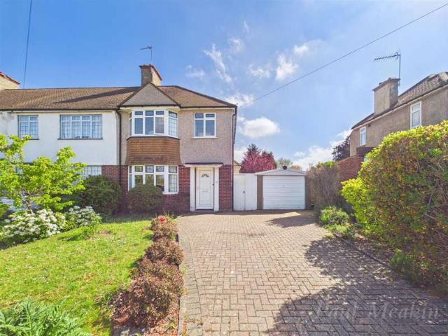 Cottage for sale in London Borough of Croydon, Forestdale