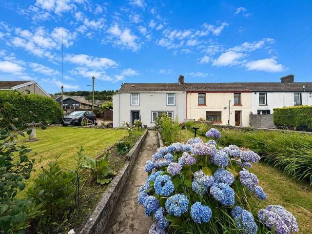 Cottage for sale in Aberaman North, Aberaman