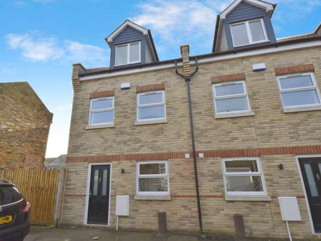 Cottage for rent in Cliftonville West, Acol