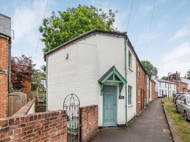 Cottage for sale in Henley-on-Thames, Berrick Salome