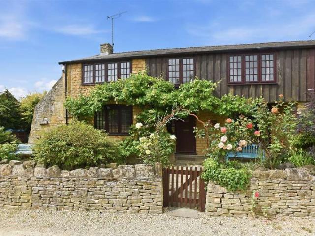 Cottage for sale in Broad Campden, Cotswold