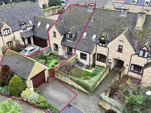 Cottage for sale in Fossebridge, Gloucestershire