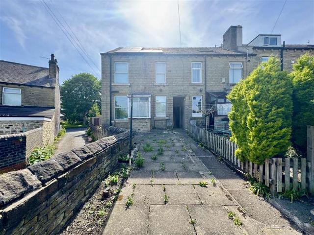 Cottage for sale in Huddersfield, West Yorkshire