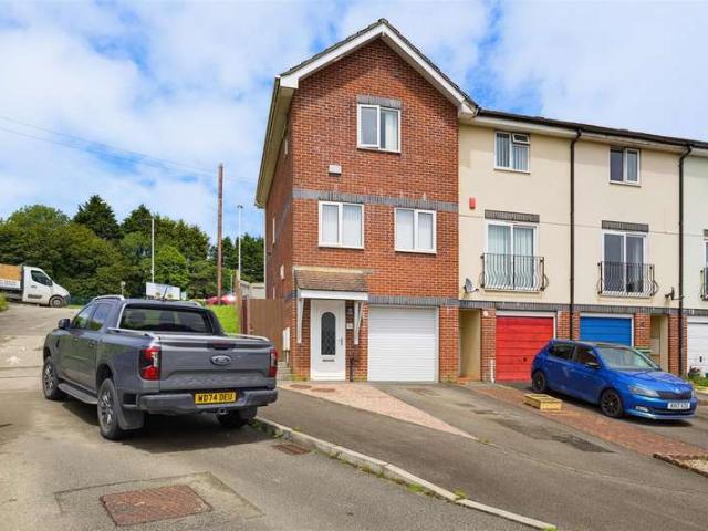 Cottage for sale in Mount Wise