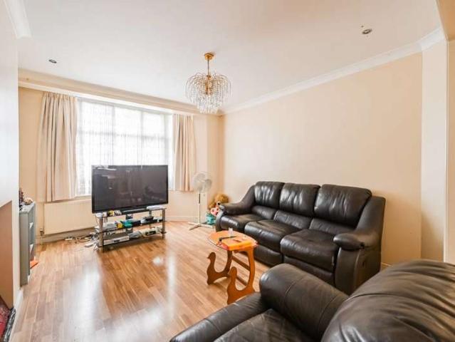 Terraced House for sale in Tottenham, Upper Edmonton