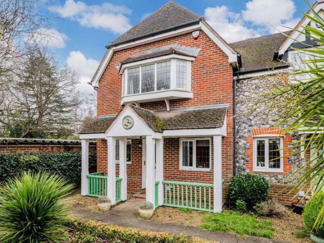 Cottage for sale in Stoneleigh, Ewell