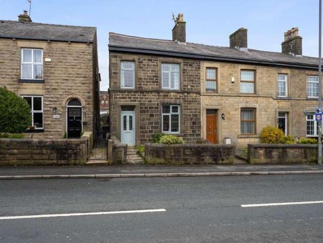 Cottage for sale in Dimple, Lee Bank