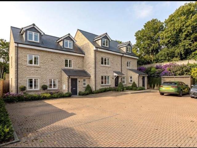 Cottage for sale in Hayes Park, Midsomer Norton