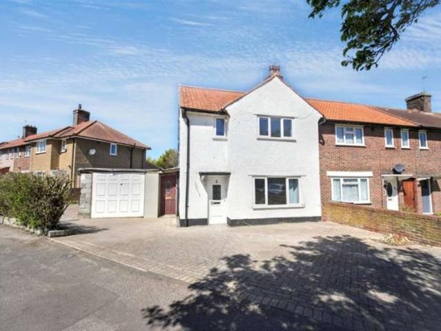 Cottage for sale in Carshalton-on-the-Hill, Greater London