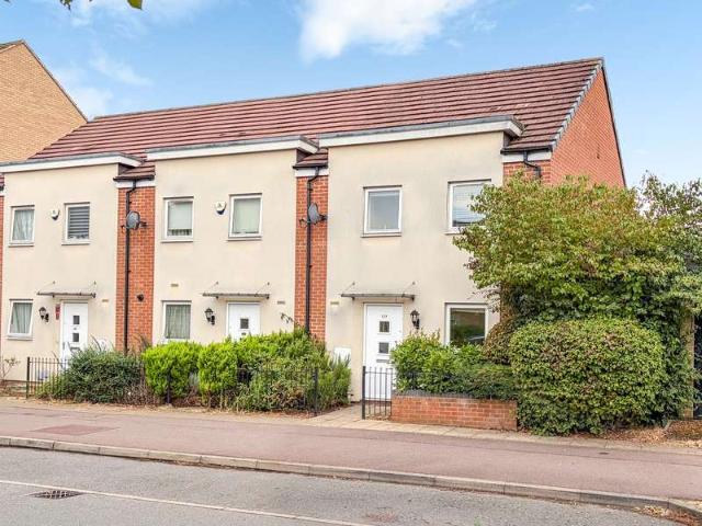 Cottage for sale in Broughton Gate, Milton Keynes
