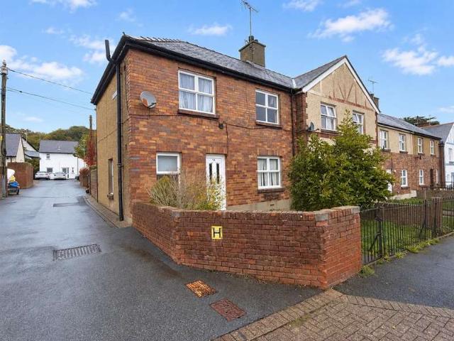Cottage for sale in Beaumaris
