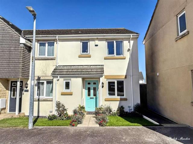 Cottage for sale in Helston, Cornwall