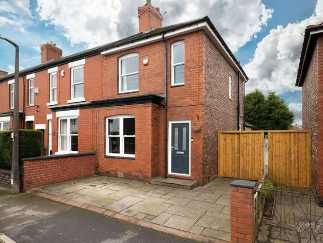 Cottage for sale in Hazel Grove, Greater Manchester